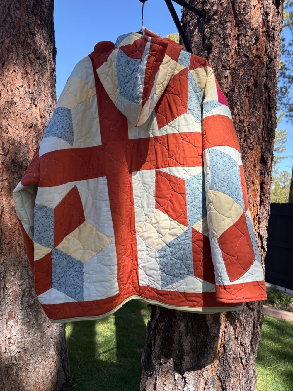 Patchwork Quilted Jacket in Rust, Cream & Light Blue,Size 1x - Picture 3 of 11